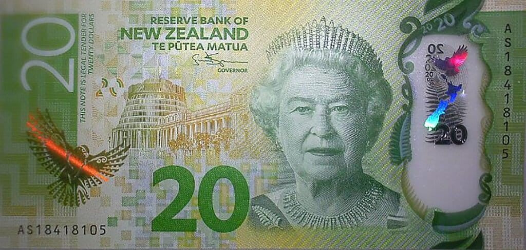 Nowa Zelandia 20 $ Karearea 2018 P-193b